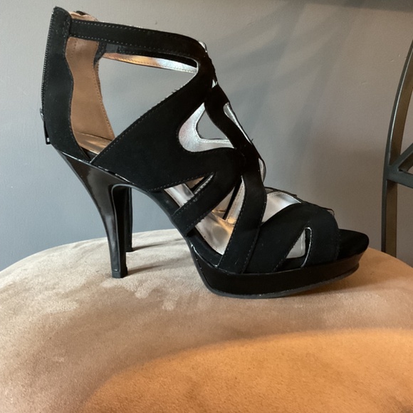 Black Cage Heels - Picture 3 of 8